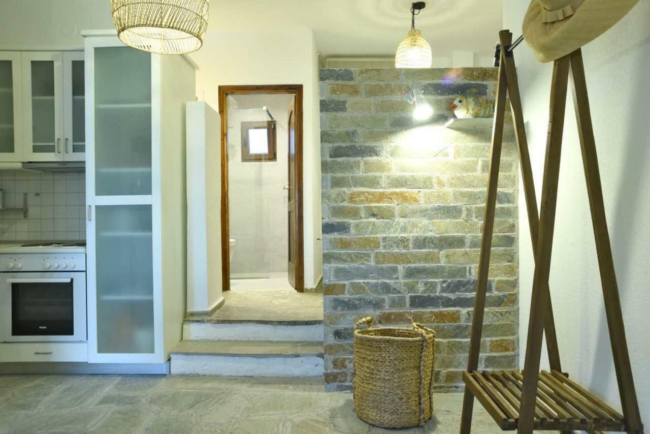 Γεράνι Suite In Ktima Gerostathi Polychrono Exterior photo